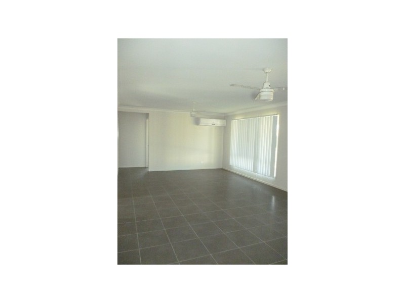 10 Iris Court, Yamanto QLD 4305