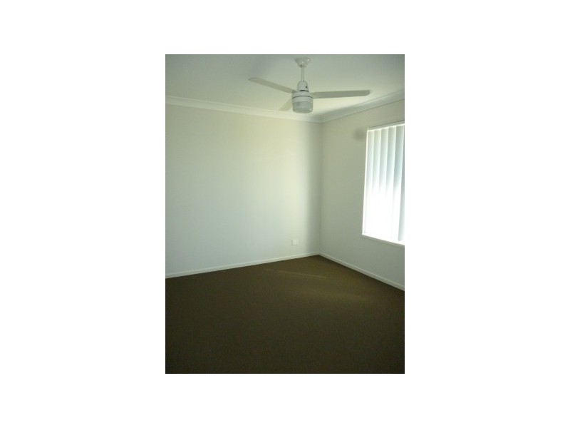 10 Iris Court, Yamanto QLD 4305