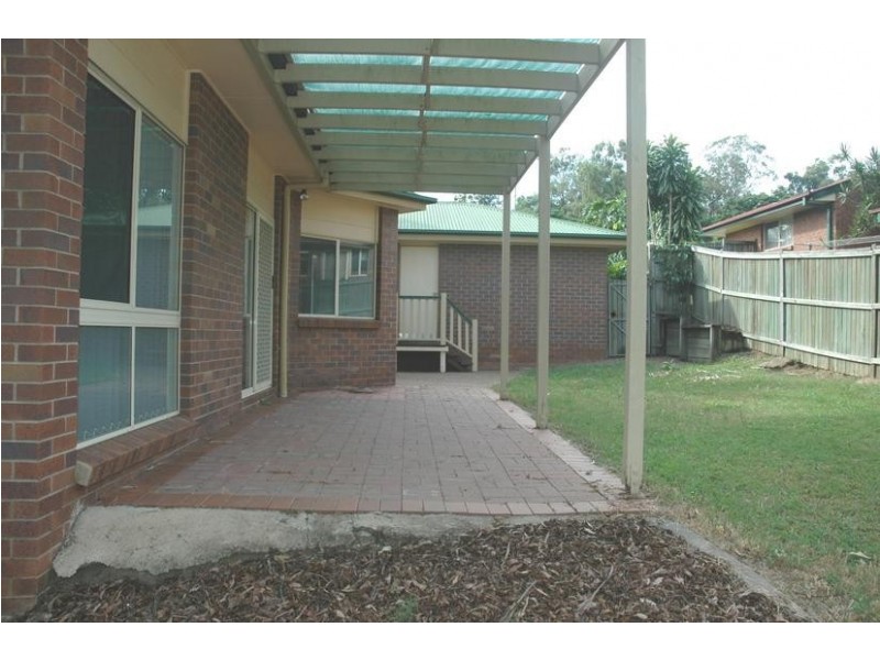 19 Edith Drive, North Ipswich QLD 4305