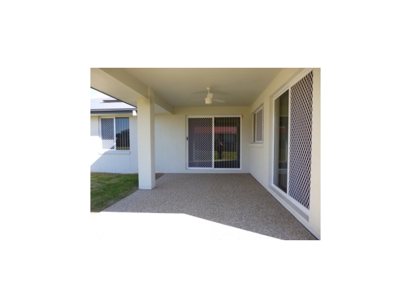 32 Tulip Street, Yamanto QLD 4305