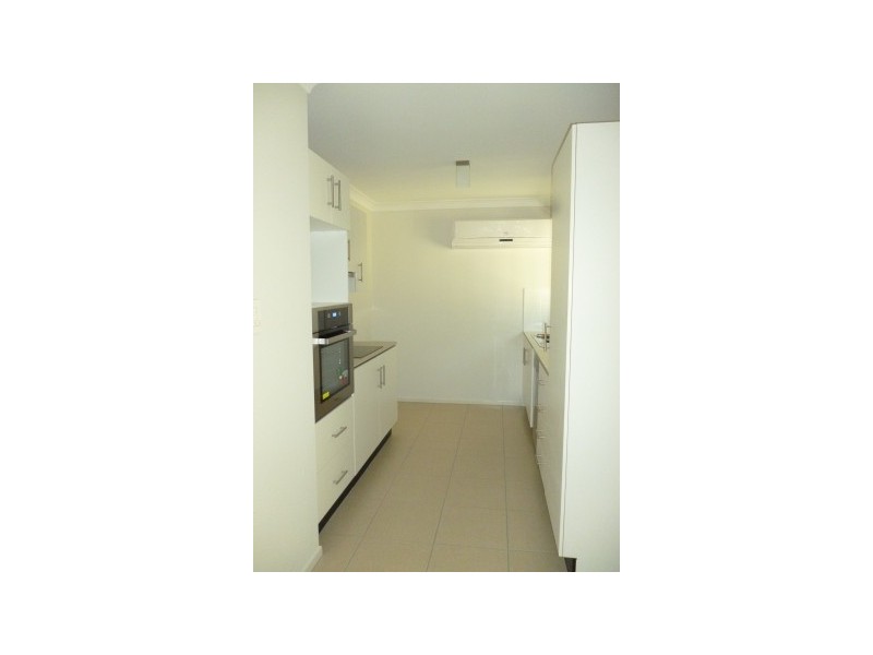 12 Bowen Place, Blackstone QLD 4304