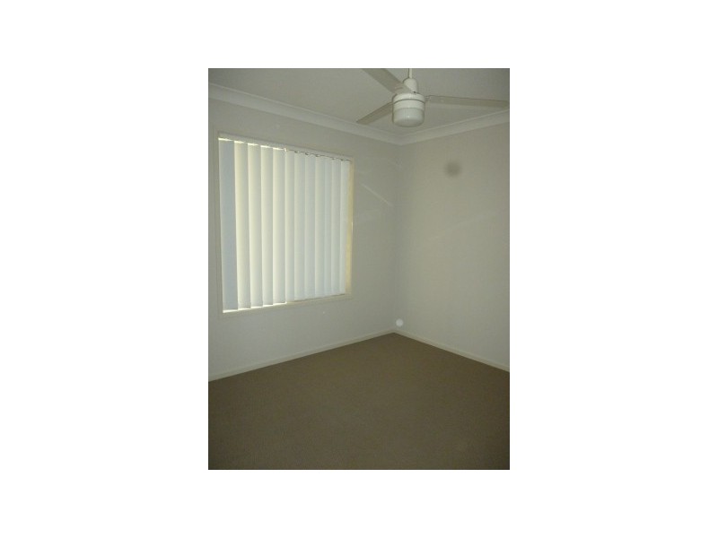 12 Bowen Place, Blackstone QLD 4304