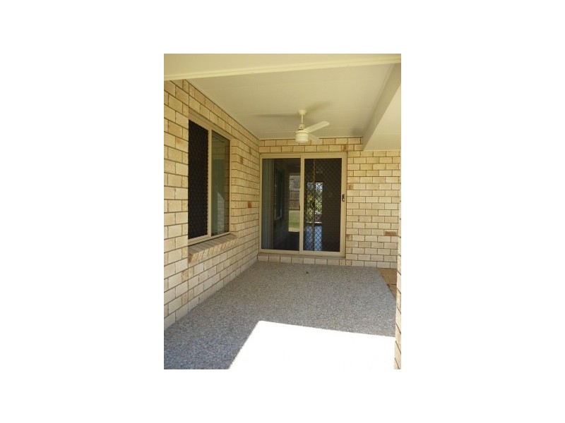 12 Bowen Place, Blackstone QLD 4304