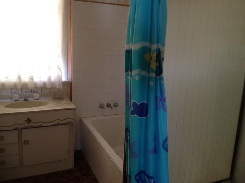 53 South Station Road, Booval QLD 4304