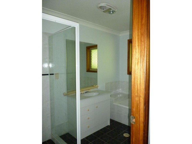 3 Morris Street, Flinders View QLD 4305