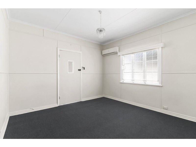 38 Alexandra Street, North Booval QLD 4304