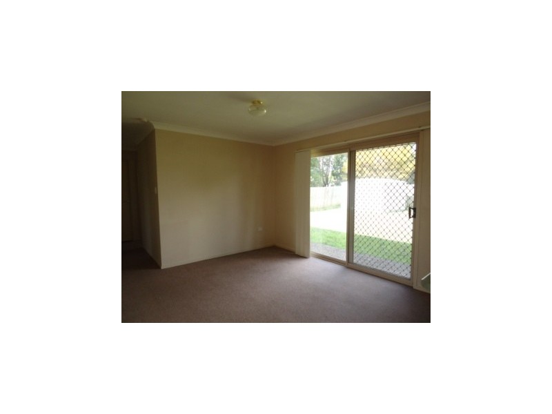 2 Morris Street, Flinders View QLD 4305