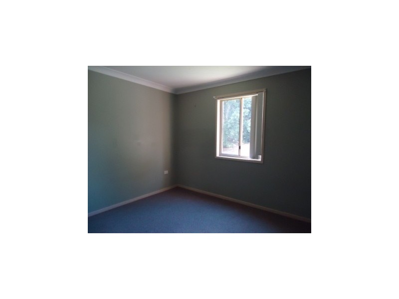 2 Morris Street, Flinders View QLD 4305