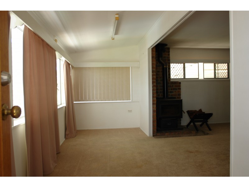 14 Callaghan Street, East Ipswich QLD 4305