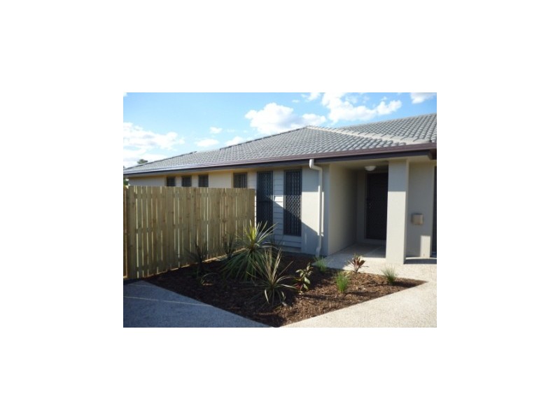 1/12 Nike Ct, Wulkuraka QLD 4305