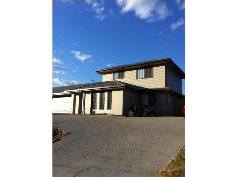 2/12 Nike Court, Wulkuraka QLD 4305