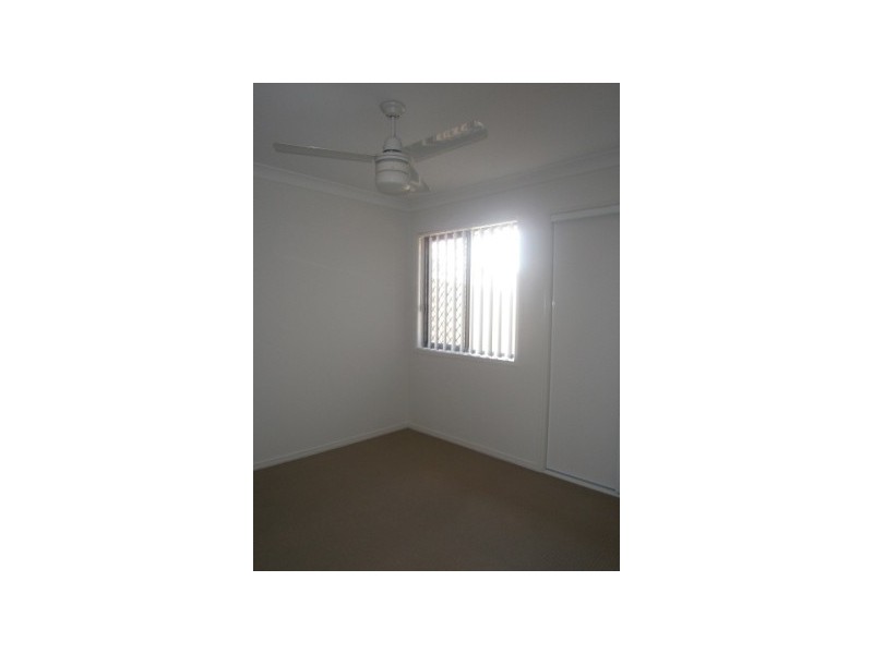 2/12 Nike Court, Wulkuraka QLD 4305