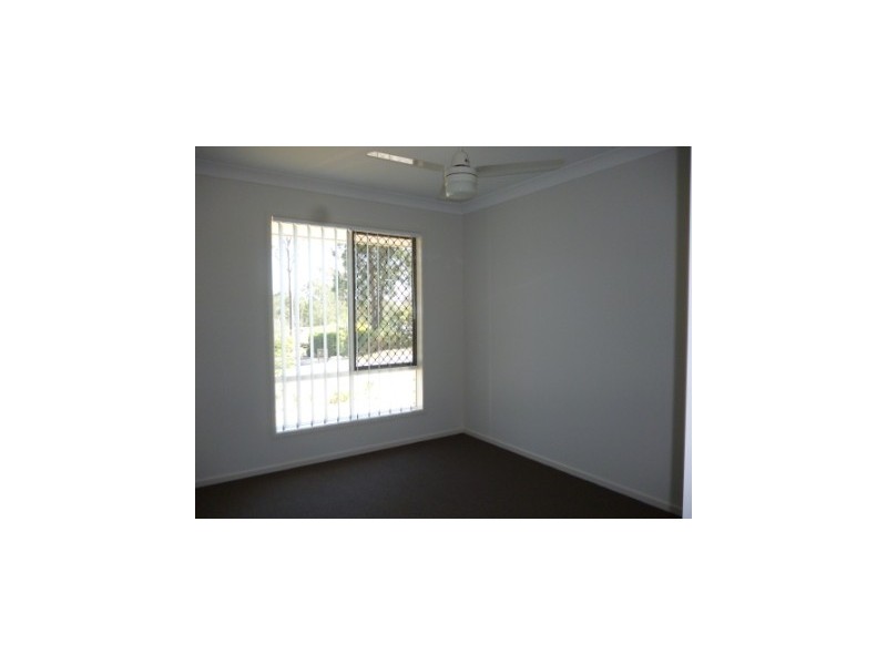 10 Bowen Place, Blackstone QLD 4304