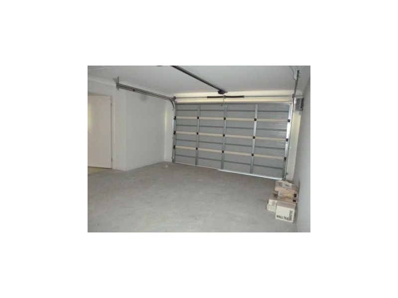 10 Bowen Place, Blackstone QLD 4304