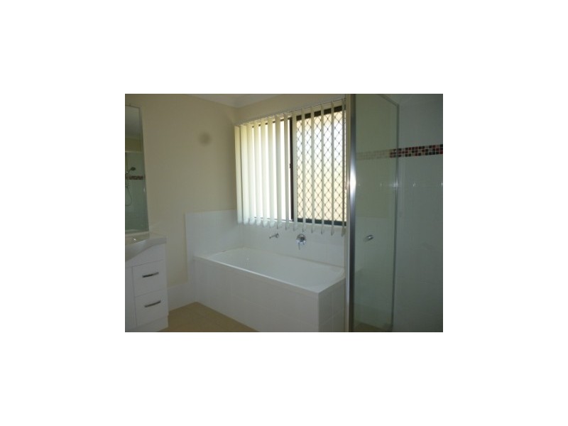 94 High Street, Blackstone QLD 4304