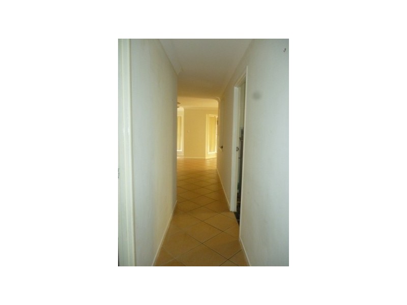 7 Pitceathly Street, Bundamba QLD 4304