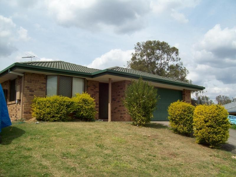 14 Phoenix Court, Churchill QLD 4305