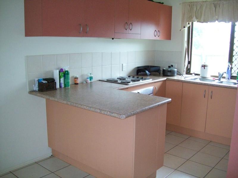 14 Phoenix Court, Churchill QLD 4305