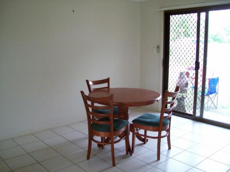 14 Phoenix Court, Churchill QLD 4305