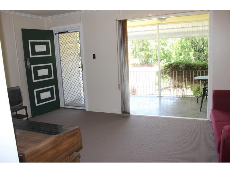 39 Grange Road, Eastern Heights QLD 4305