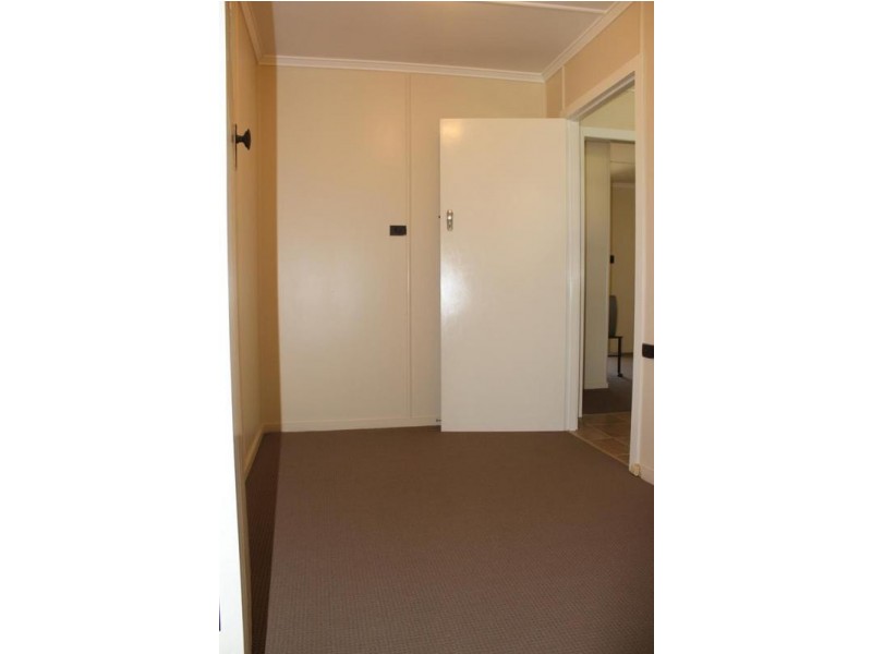 39 Grange Road, Eastern Heights QLD 4305