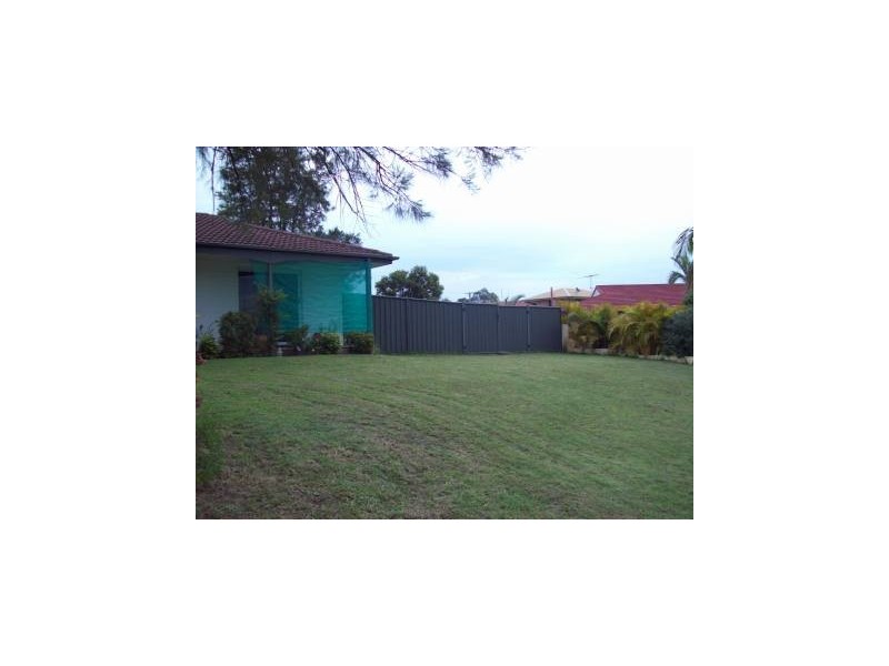 5 Barret Street, Flinders View QLD 4305