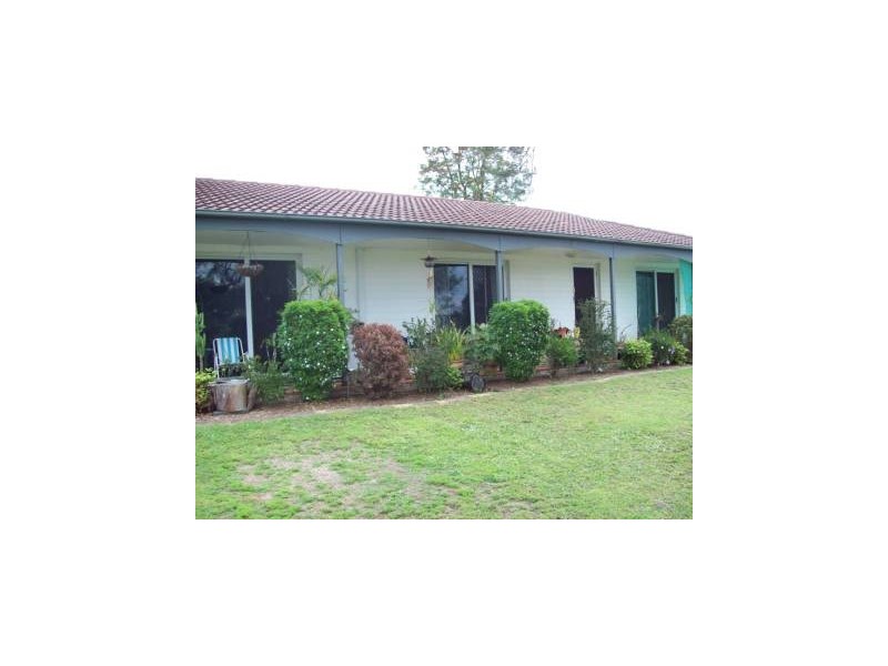 5 Barret Street, Flinders View QLD 4305