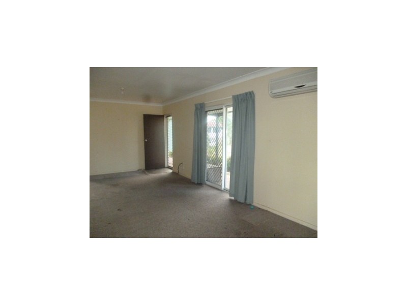 5 Barret Street, Flinders View QLD 4305