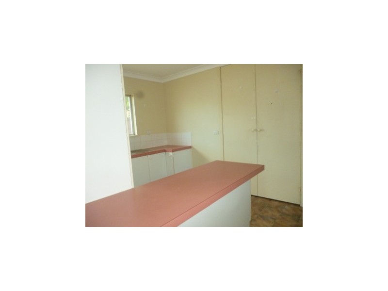 5 Barret Street, Flinders View QLD 4305