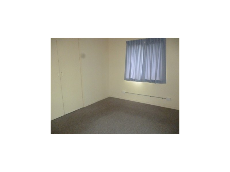 5 Barret Street, Flinders View QLD 4305