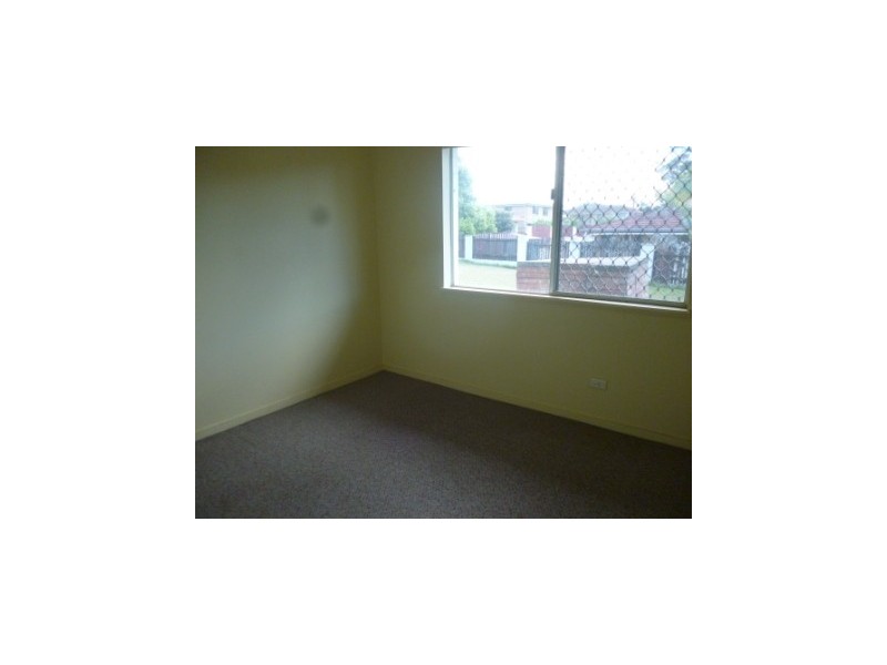 5 Barret Street, Flinders View QLD 4305