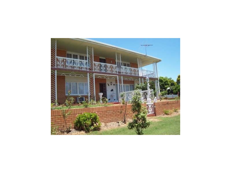 23 Lloyd George St, Eastern Heights QLD 4305