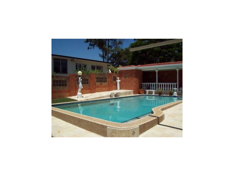 23 Lloyd George St, Eastern Heights QLD 4305