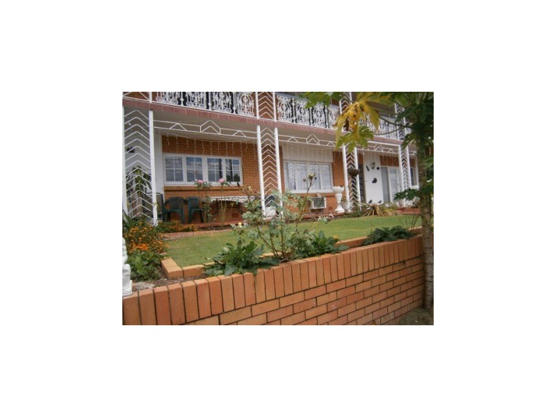 23 Lloyd George St, Eastern Heights QLD 4305