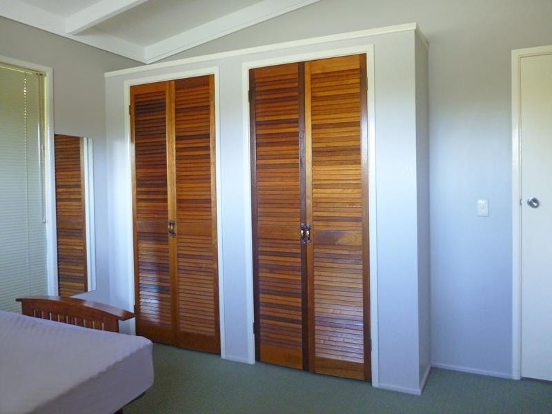 7 Johnston Street, Silkstone QLD 4304