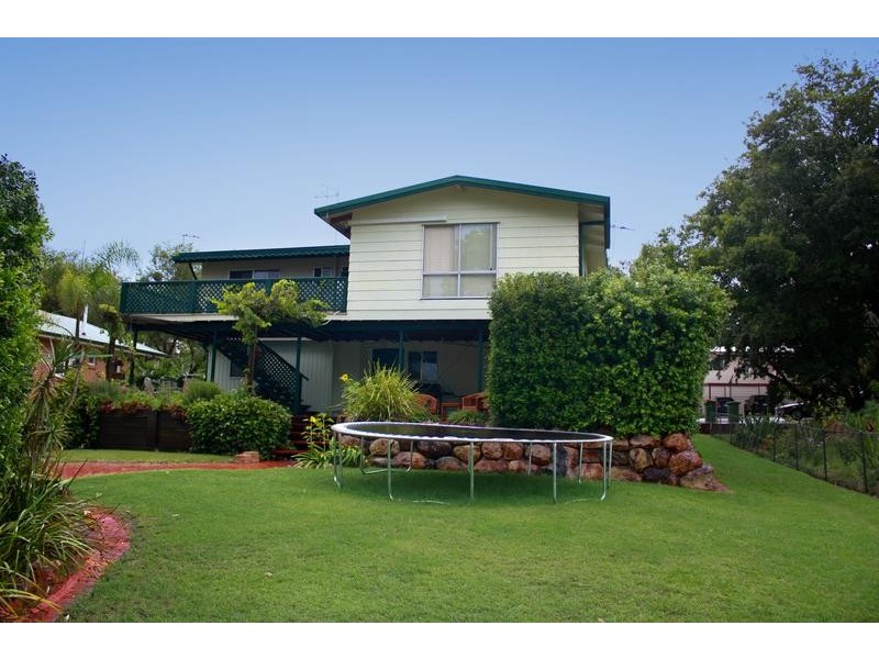 7 Johnston Street, Silkstone QLD 4304