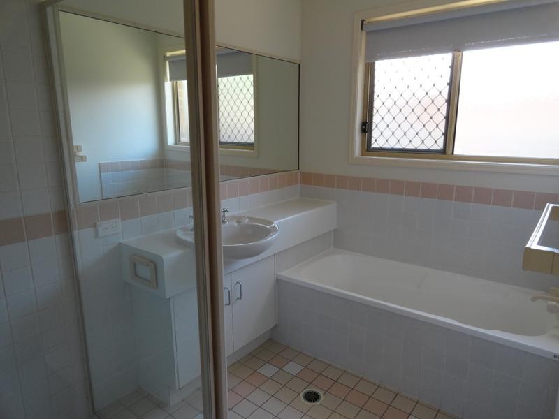 20 Edith Drive, North Ipswich QLD 4305