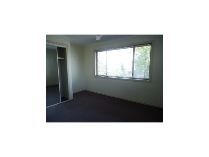 8/14 Spencer Street, Redbank QLD 4301