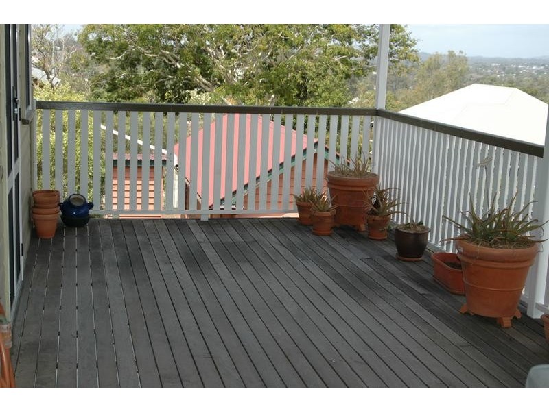 13 Hill Street, North Ipswich QLD 4305