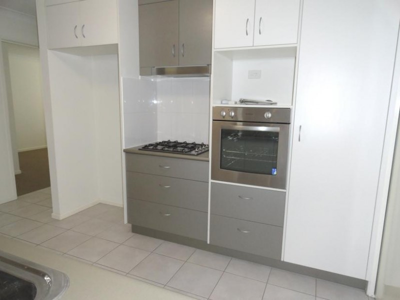81/45 Sealy Street, Silkstone QLD 4304