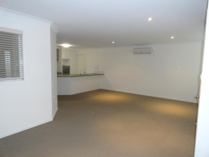 81/45 Sealy Street, Silkstone QLD 4304