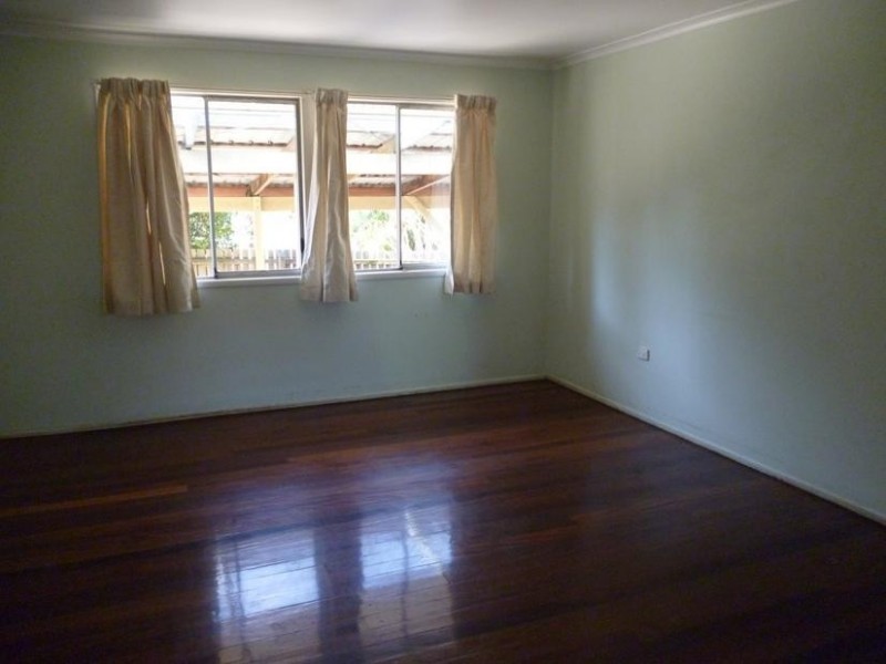 29 Sean Street, Riverview QLD 4303