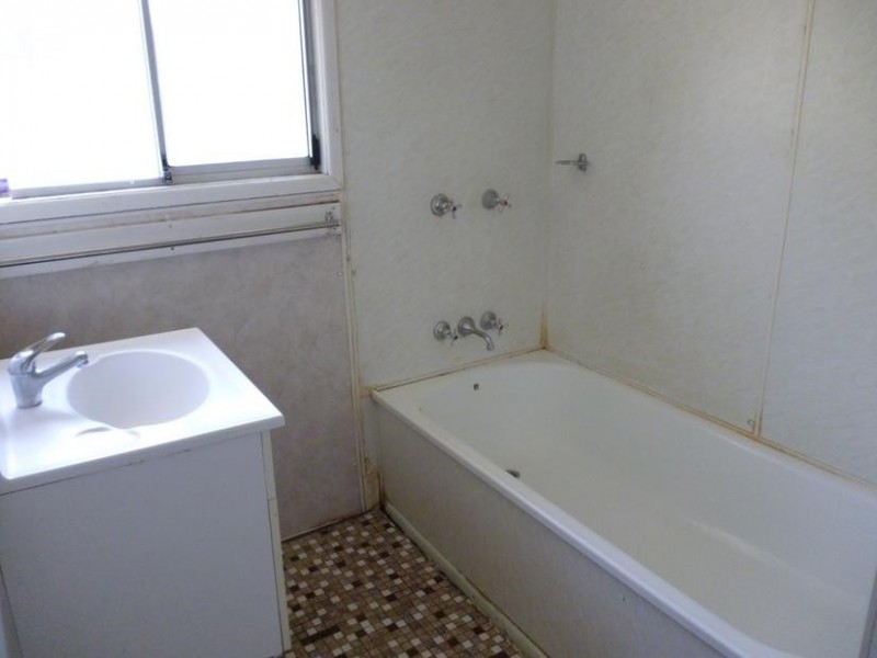 29 Sean Street, Riverview QLD 4303