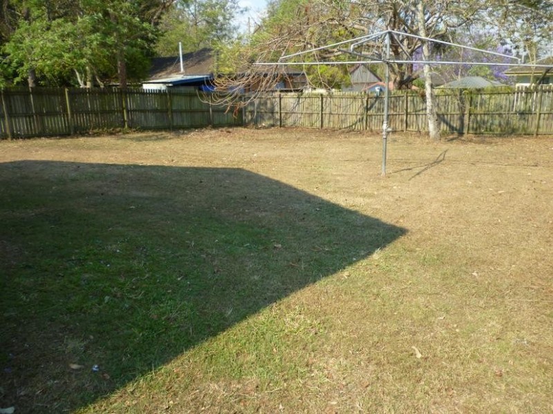 29 Sean Street, Riverview QLD 4303