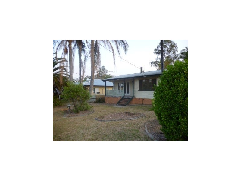 20 Hayes Street, Brassall QLD 4305