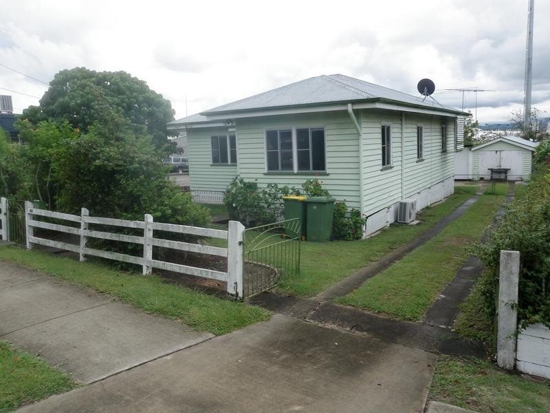 124 Glebe Road, Booval QLD 4304