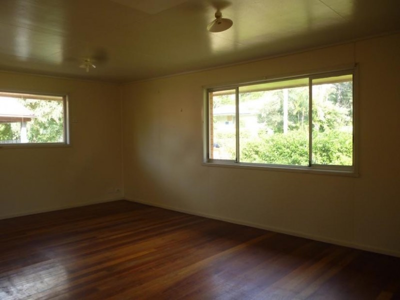 3 Dossie Street, Riverview QLD 4303