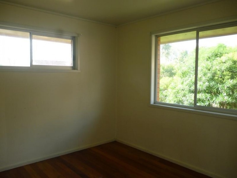 3 Dossie Street, Riverview QLD 4303