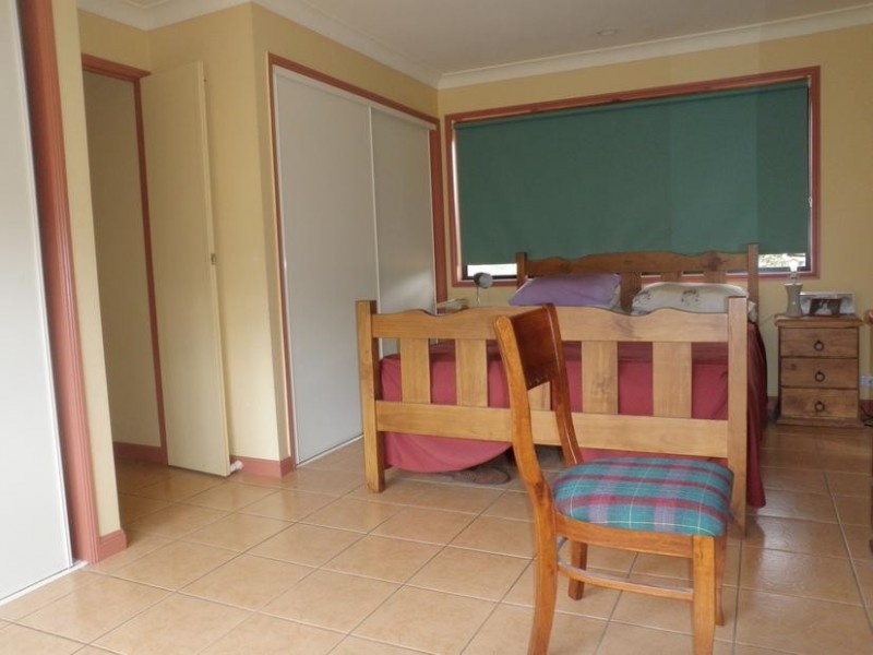 6 Bauer Street, Lowood QLD 4311