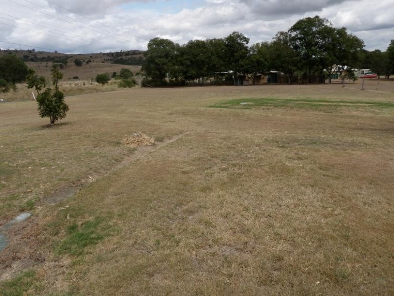 6 Bauer Street, Lowood QLD 4311